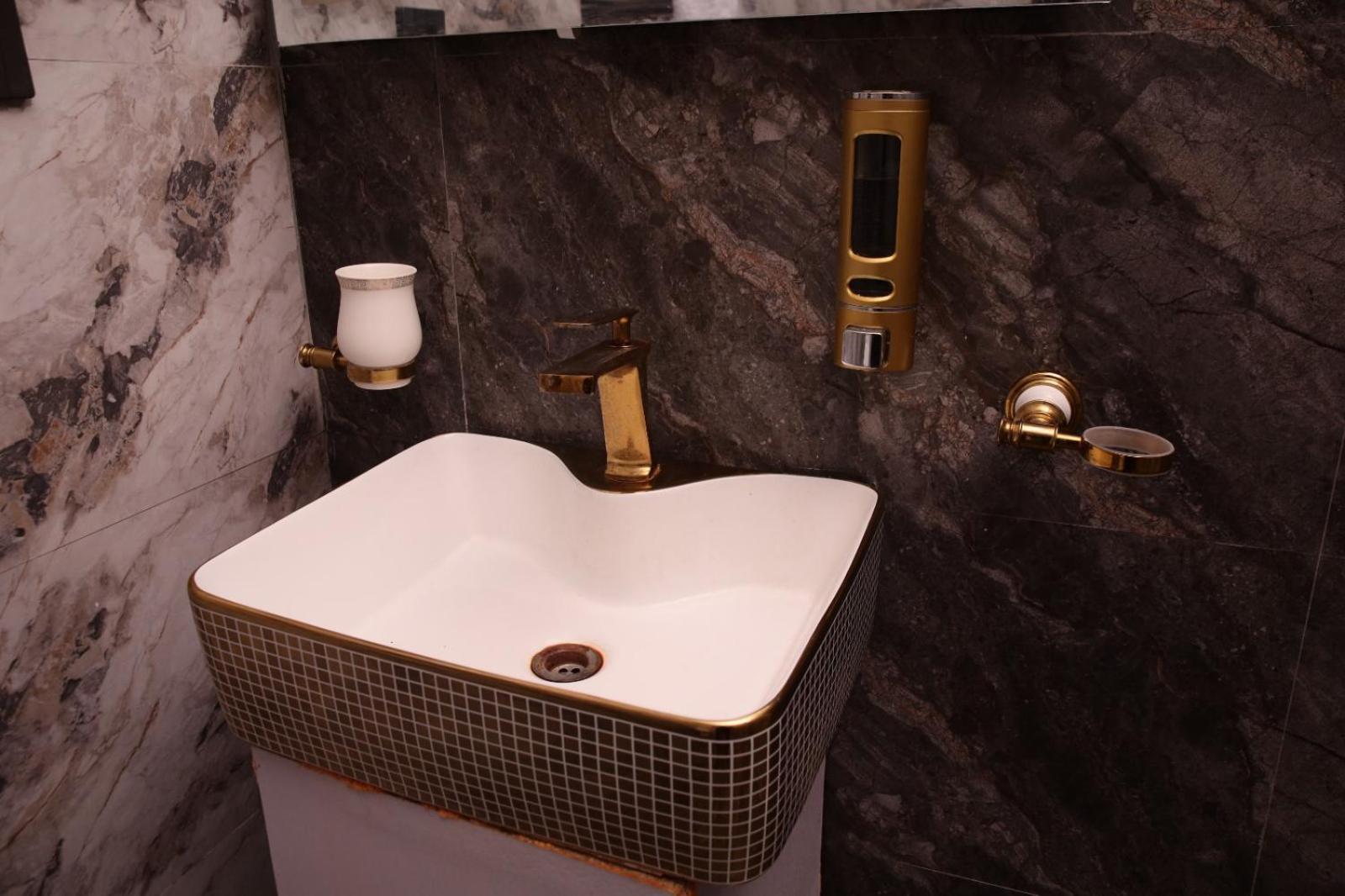 איסלמאבד Elite Elegance Inn Isb מראה חיצוני תמונה
